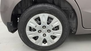 Used 2013 Honda Brio [2011-2016] S MT Petrol Manual tyres RIGHT REAR TYRE RIM VIEW
