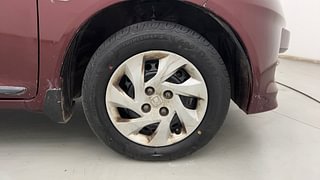 Used 2015 Honda Amaze 1.5L S Diesel Manual tyres RIGHT FRONT TYRE RIM VIEW