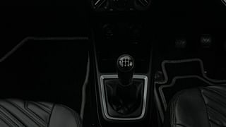 Used 2022 Maruti Suzuki Swift VXI Petrol Manual interior GEAR  KNOB VIEW