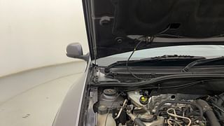 Used 2021 Renault Duster [2020-2022] RXZ Turbo Petrol Petrol Manual engine ENGINE RIGHT SIDE HINGE & APRON VIEW