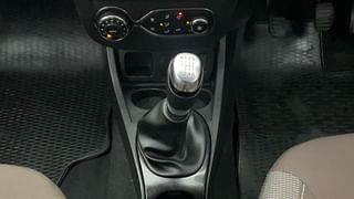 Used 2021 Renault Duster [2020-2022] RXZ Turbo Petrol Petrol Manual interior GEAR  KNOB VIEW