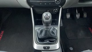 Used 2021 Tata Altroz XZ 1.2 Petrol Manual interior GEAR  KNOB VIEW