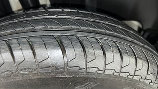 Used 2022 Maruti Suzuki Swift VXI Petrol Manual tyres RIGHT REAR TYRE TREAD VIEW