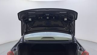 Used 2015 Honda City [2014-2017] V Diesel Diesel Manual interior DICKY DOOR OPEN VIEW