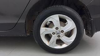 Used 2015 Honda City [2014-2017] V Diesel Diesel Manual tyres LEFT REAR TYRE RIM VIEW