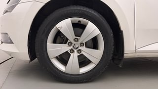 Used 2017 Skoda Superb [2016-2020] Style TSI MT Petrol Manual tyres LEFT FRONT TYRE RIM VIEW