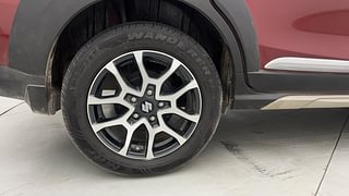 Used 2022 Maruti Suzuki XL6 Alpha Plus AT Dual Tone Petrol Automatic tyres RIGHT REAR TYRE RIM VIEW