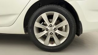 Used 2012 Hyundai Verna [2011-2015] Fluidic 1.6 CRDi SX Opt Diesel Manual tyres LEFT REAR TYRE RIM VIEW