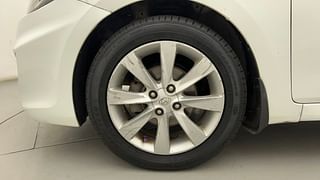 Used 2012 Hyundai Verna [2011-2015] Fluidic 1.6 CRDi SX Opt Diesel Manual tyres LEFT FRONT TYRE RIM VIEW