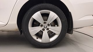 Used 2017 Skoda Superb [2016-2020] Style TSI MT Petrol Manual tyres LEFT REAR TYRE RIM VIEW