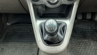 Used 2011 Hyundai i10 [2010-2016] Magna Petrol Petrol Manual interior GEAR  KNOB VIEW