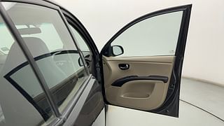 Used 2011 Hyundai i10 [2010-2016] Magna Petrol Petrol Manual interior RIGHT FRONT DOOR OPEN VIEW