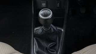 Used 2021 Honda Amaze 1.2 S i-VTEC Petrol Manual interior GEAR  KNOB VIEW