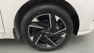 Used 2021 Hyundai Verna SX Opt Petrol Petrol Manual tyres RIGHT FRONT TYRE RIM VIEW