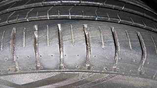 Used 2021 Maruti Suzuki Baleno [2019-2022] Alpha Petrol Petrol Manual tyres RIGHT FRONT TYRE TREAD VIEW