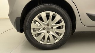 Used 2016 Maruti Suzuki Baleno [2015-2019] Alpha Petrol Petrol Manual tyres RIGHT REAR TYRE RIM VIEW