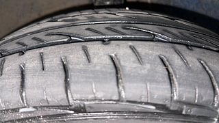 Used 2017 Hyundai Eon [2011-2018] Era Petrol Manual tyres RIGHT FRONT TYRE TREAD VIEW