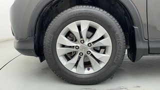 Used 2014 Honda CR-V [2013-2018] 2.4 AT Petrol Automatic tyres LEFT FRONT TYRE RIM VIEW