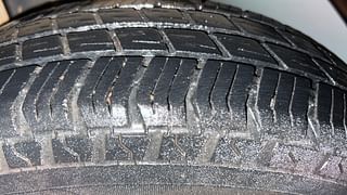 Used 2016 Maruti Suzuki Alto 800 [2016-2019] VXI (O) Petrol Manual tyres LEFT REAR TYRE TREAD VIEW