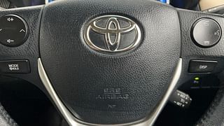 Used 2016 Toyota Corolla Altis [2014-2017] VL AT Petrol Petrol Automatic top_features Airbags