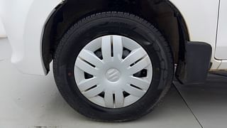 Used 2016 Maruti Suzuki Alto 800 [2016-2019] VXI (O) Petrol Manual tyres LEFT FRONT TYRE RIM VIEW