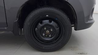 Used 2016 Maruti Suzuki Alto K10 [2014-2019] VXi Petrol Manual tyres RIGHT FRONT TYRE RIM VIEW