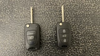 Used 2010 Hyundai i20 [2008-2012] Sportz 1.2 Petrol Manual extra CAR KEY VIEW