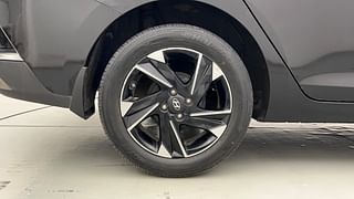 Used 2020 Hyundai Verna SX Opt Diesel Diesel Manual tyres RIGHT REAR TYRE RIM VIEW