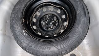 Used 2018 Hyundai Eon [2011-2018] Magna + (O) 1.0 Petrol Manual tyres SPARE TYRE VIEW
