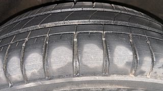 Used 2012 Maruti Suzuki Wagon R 1.0 [2010-2019] LXi Petrol Manual tyres RIGHT FRONT TYRE TREAD VIEW