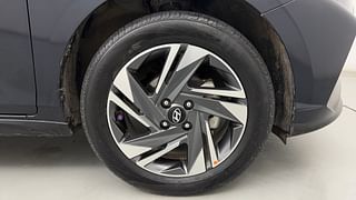 Used 2023 Hyundai New i20 Asta (O) 1.2 MT Petrol Manual tyres RIGHT FRONT TYRE RIM VIEW