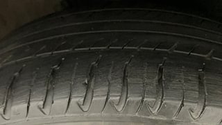 Used 2016 Volkswagen Ameo [2016-2020] Comfortline 1.2L (P) Petrol Manual tyres RIGHT FRONT TYRE TREAD VIEW