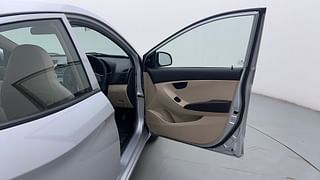 Used 2018 Hyundai Eon [2011-2018] Magna + (O) 1.0 Petrol Manual interior RIGHT FRONT DOOR OPEN VIEW
