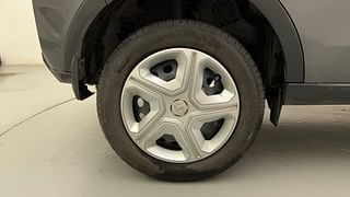 Used 2022 Tata Nexon XMA AMT Petrol Petrol Automatic tyres RIGHT REAR TYRE RIM VIEW