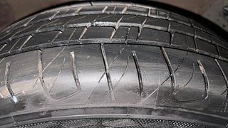 Used 2019 Hyundai Creta [2018-2020] 1.6 SX VTVT Petrol Manual tyres RIGHT FRONT TYRE TREAD VIEW