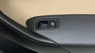 Used 2016 Volkswagen Ameo [2016-2020] Comfortline 1.2L (P) Petrol Manual top_features Rear power window