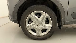 Used 2022 Tata Nexon XMA AMT Petrol Petrol Automatic tyres LEFT FRONT TYRE RIM VIEW