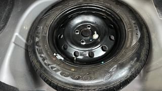 Used 2014 Maruti Suzuki Swift Dzire VXI Petrol Manual tyres SPARE TYRE VIEW