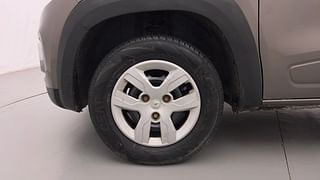 Used 2016 Renault Kwid [2015-2019] 1.0 RXT AMT Petrol Automatic tyres LEFT FRONT TYRE RIM VIEW
