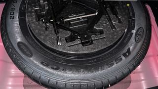 Used 2019 Hyundai Creta [2018-2020] 1.6 SX VTVT Petrol Manual tyres SPARE TYRE VIEW