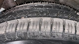Used 2012 Maruti Suzuki Wagon R 1.0 [2010-2019] LXi Petrol Manual tyres RIGHT REAR TYRE TREAD VIEW