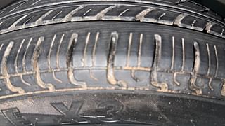 Used 2018 Hyundai Eon [2011-2018] Magna + (O) 1.0 Petrol Manual tyres RIGHT FRONT TYRE TREAD VIEW