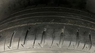 Used 2016 Volkswagen Ameo [2016-2020] Comfortline 1.2L (P) Petrol Manual tyres LEFT REAR TYRE TREAD VIEW
