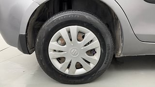 Used 2014 Maruti Suzuki Swift Dzire VXI Petrol Manual tyres RIGHT REAR TYRE RIM VIEW