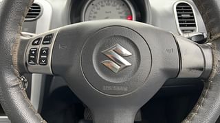 Used 2015 Maruti Suzuki Ritz [2012-2017] Zdi Diesel Manual top_features Steering mounted controls