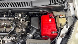 Used 2015 Maruti Suzuki Ritz [2012-2017] Zdi Diesel Manual engine ENGINE LEFT SIDE VIEW