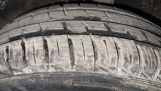 Used 2021 renault Kwid 1.0 RXT Opt Petrol Manual tyres LEFT REAR TYRE TREAD VIEW