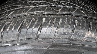 Used 2016 Mahindra XUV500 W10 AWD AT Diesel Automatic tyres RIGHT FRONT TYRE TREAD VIEW