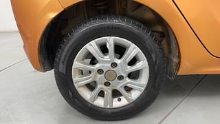 Used 2018 Tata Tiago [2016-2020] Revotron XZ Petrol Manual tyres RIGHT REAR TYRE RIM VIEW
