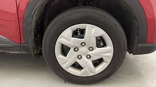 Used 2022 Hyundai Venue SX 1.2 Petrol Petrol Manual tyres RIGHT FRONT TYRE RIM VIEW
